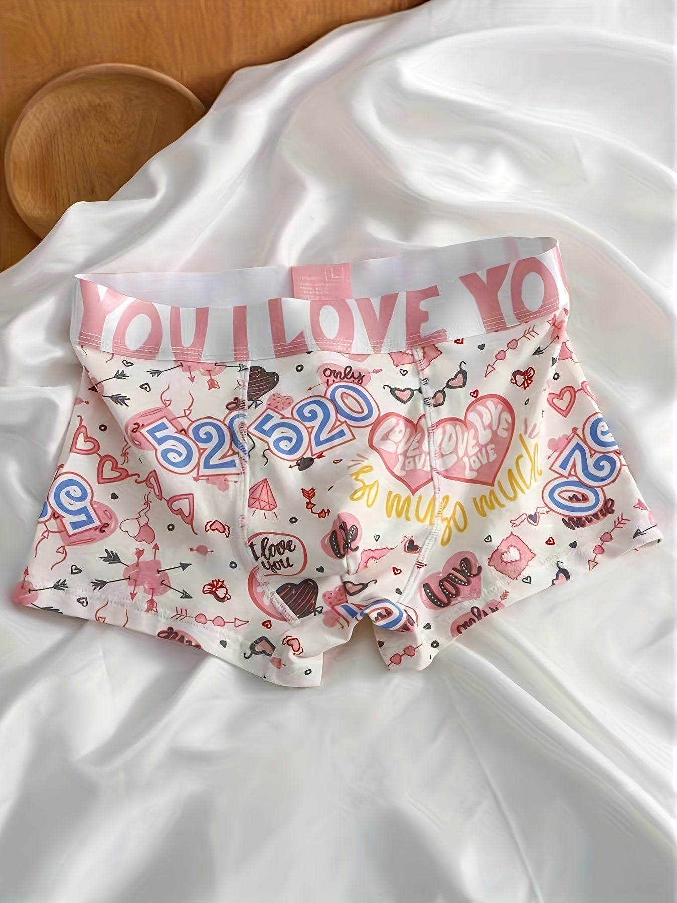 Love Struck – The Flirt Factor Three