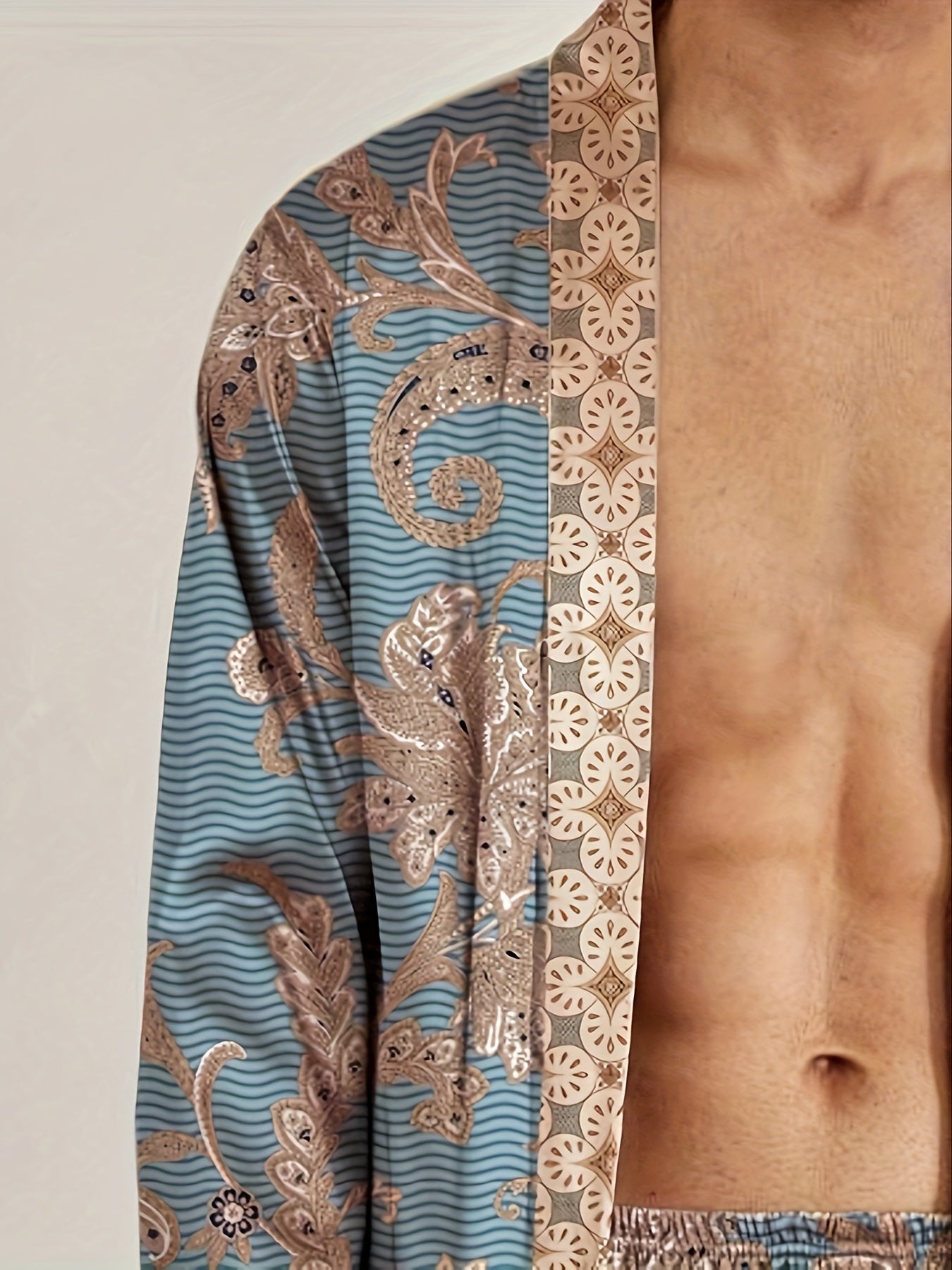 Casanova Charm – Seduction in Satin