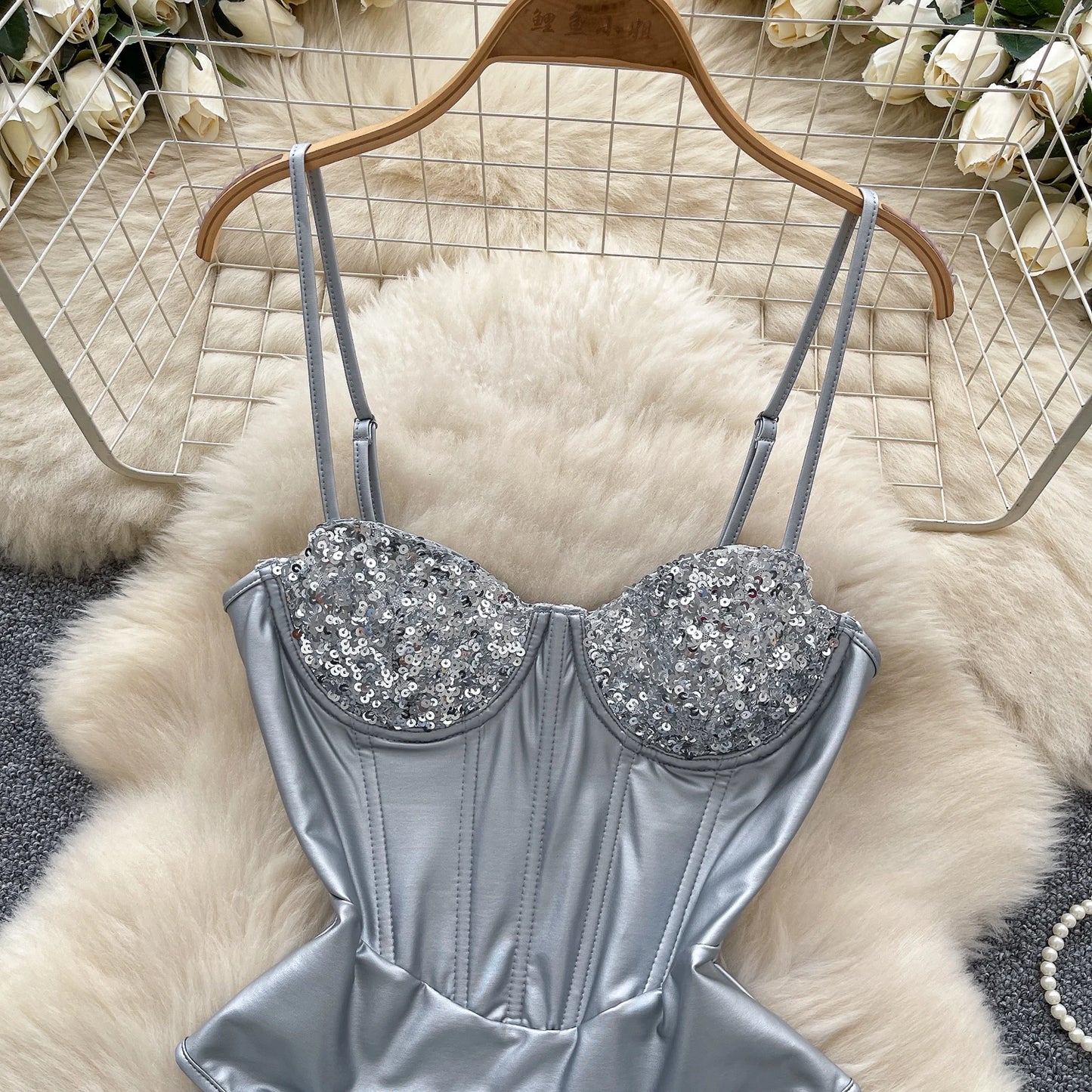 Glitter Glamour – Regal Gold, Dazzling Silver, Choose Your Crown