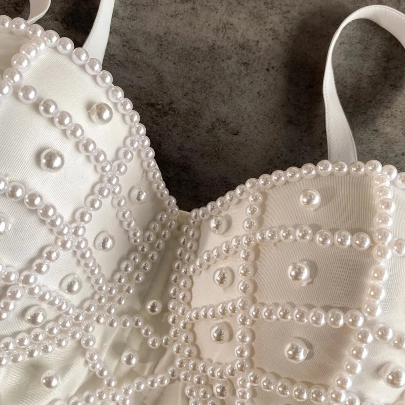 Pearl Siren – A Corset Made to Captivate